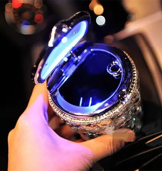 luxusné LED svetlo prenosné krištáľový popolník auto auto cestovné cigariet valec bezdymového auto popolník držiteľ pohára valca